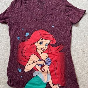 Ariel Graphic Women's Top - Maroon